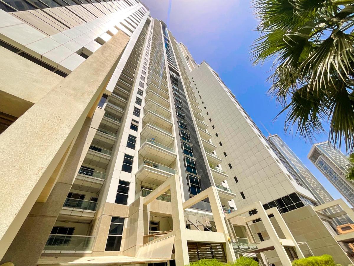 Higuests - Roomy Apt With Infinity Pool Close To Burj Khalifa Дубай Экстерьер фото